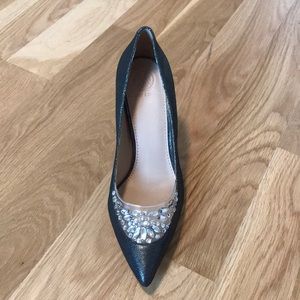 NEW Tory Burch jeweled pump size 8.5